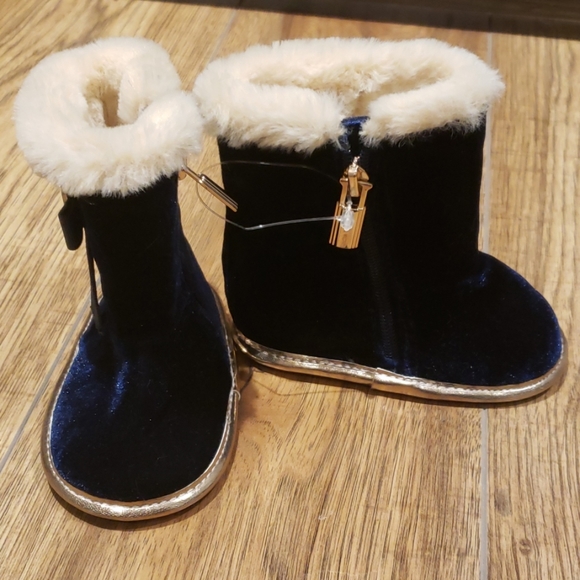 Michael kors baby boots 3 - Picture 2 of 4